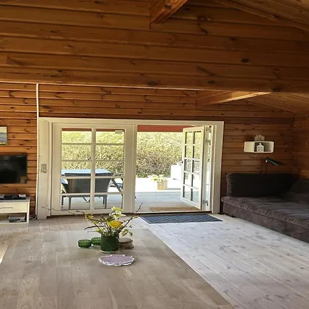 Ernestine - 500m To The Fjord By Interhome Feriehus *